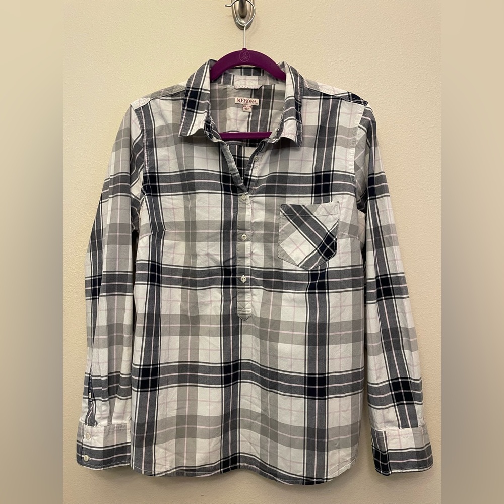 Shirt, black and lavender plaid pattern on white, size XXL, Merona